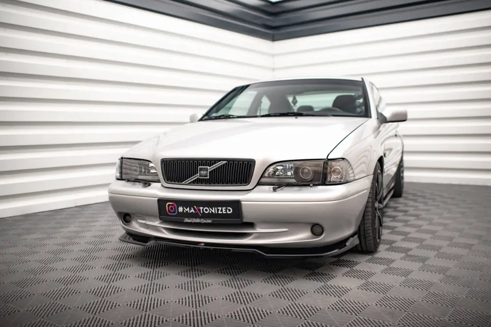 Maxton Design spoiler pod přední nárazník ver.2 pro Volvo C70 Mk1, černý lesklý plast ABS Omezená Nabídka